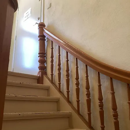 Hygge - Stylish Artistic With Free Weekend Parking 아파트 타르투