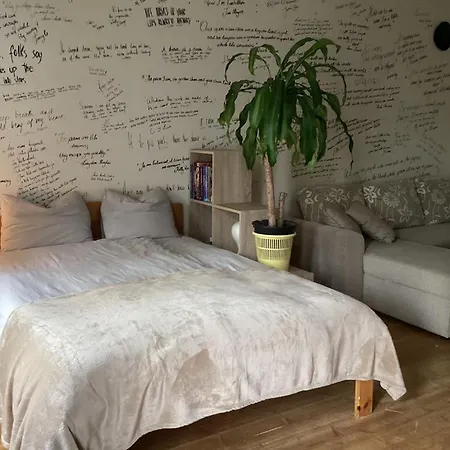 아파트 Hygge - Stylish Artistic With Free Weekend Parking