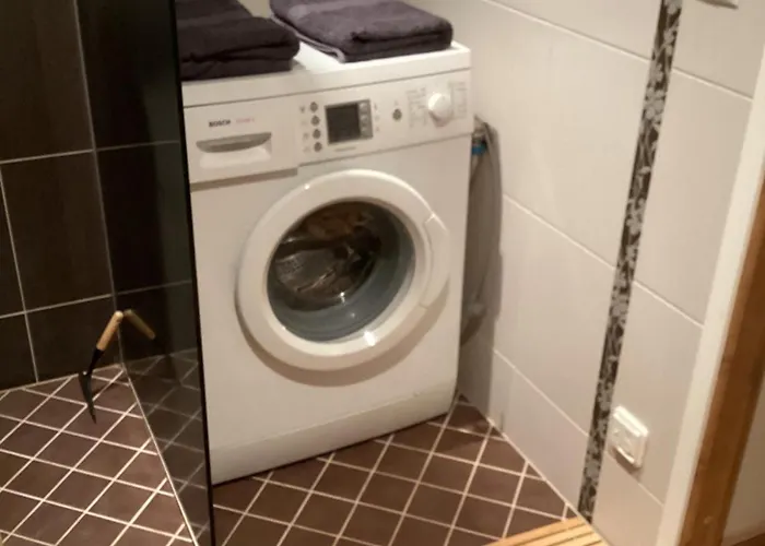 Apartment Hygge - Stylish Artistic With Free Weekend Parking