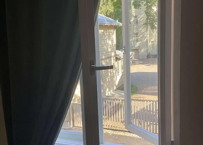 아파트 Hygge - Stylish Artistic With Free Weekend Parking *